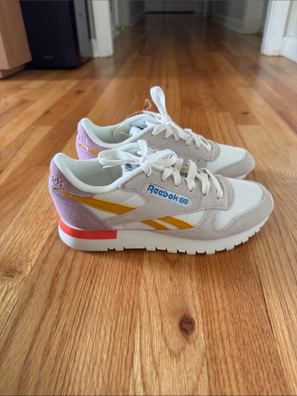 Reebok Womens Retro Mesh Sneakers - White with Yellow & Purple Accents size 6.5